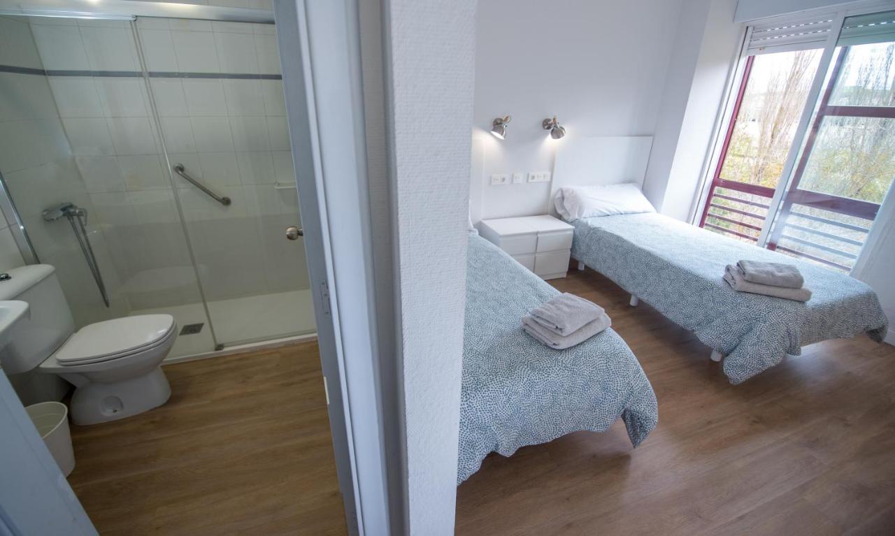 Burgo Residencia Hospital Del Rey 호스텔 외부 사진